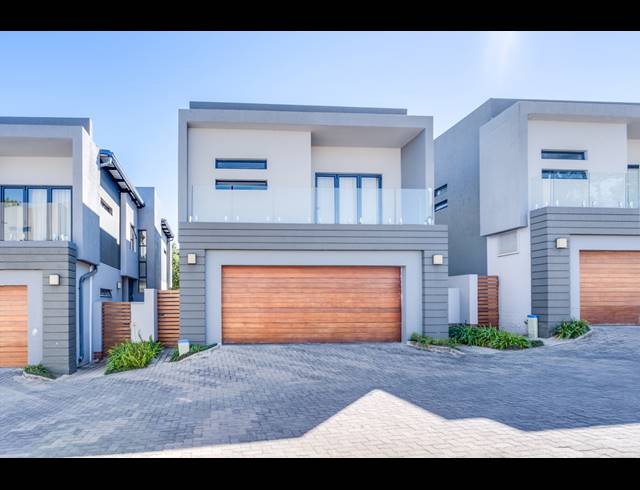 3 BEDROOM CLUSTER FOR SALE IN BRYANSTON